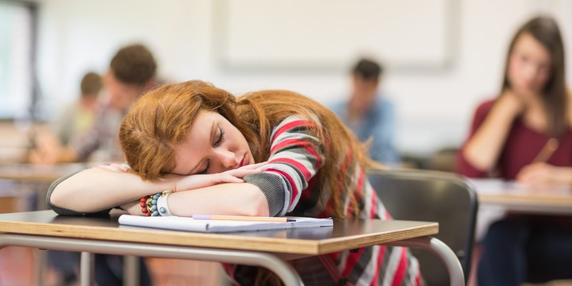 how does lack of sleep affect students